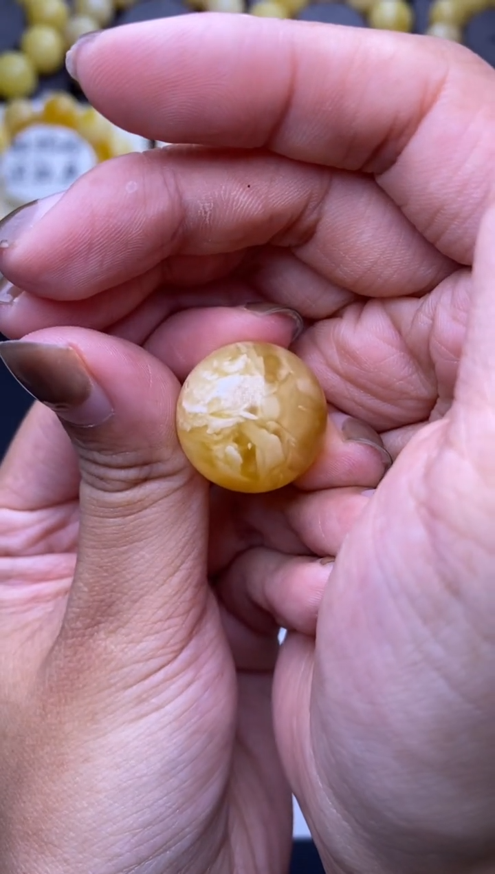 裸石琥珀未镶嵌大小姐珠宝35