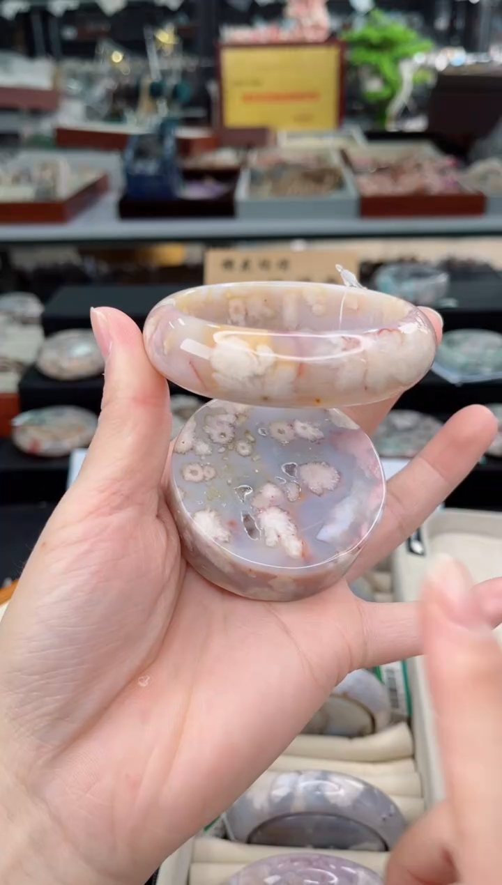 【闪购商品】石英质玉手镯未镶嵌60圈口（赠品镯心）3505103