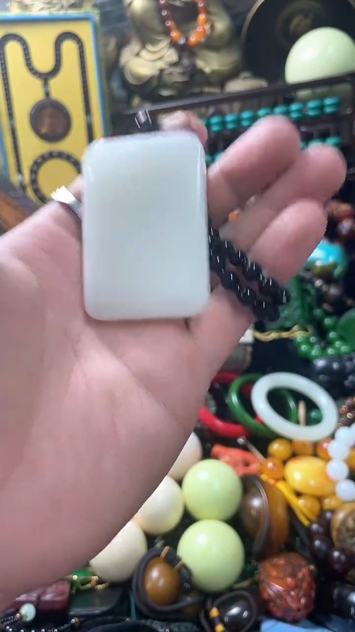 和田玉未镶嵌颈饰主播推荐主播推荐