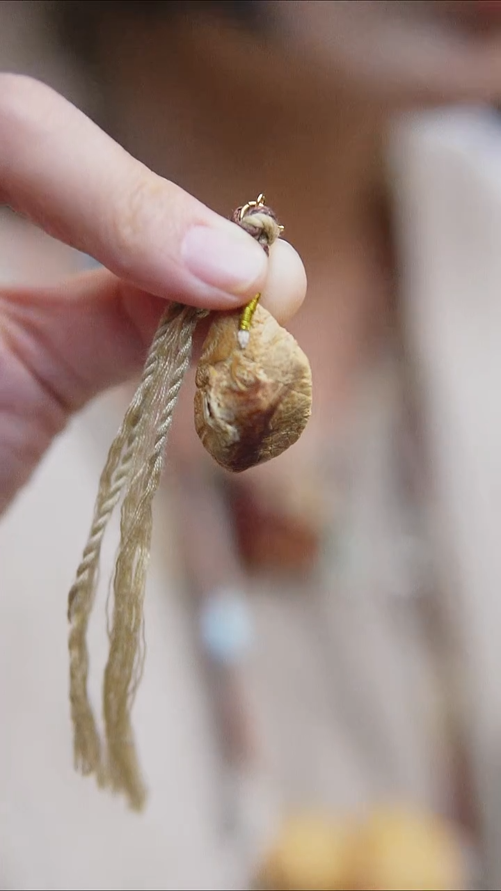 裸石琥珀未镶嵌蜜蜡滴流