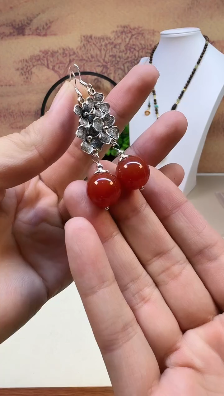 银S925镶嵌南红玛瑙耳饰EEE
