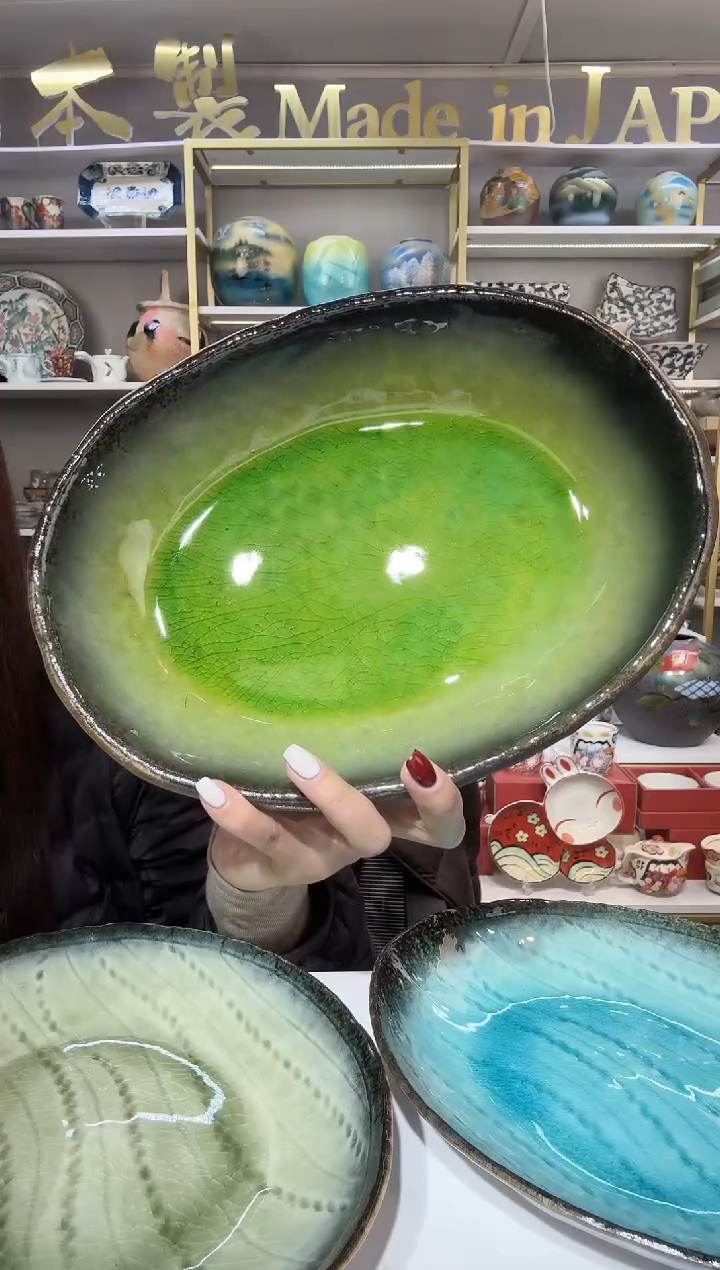 瓷28cm*22cm厘米椭圆钵一只装绿