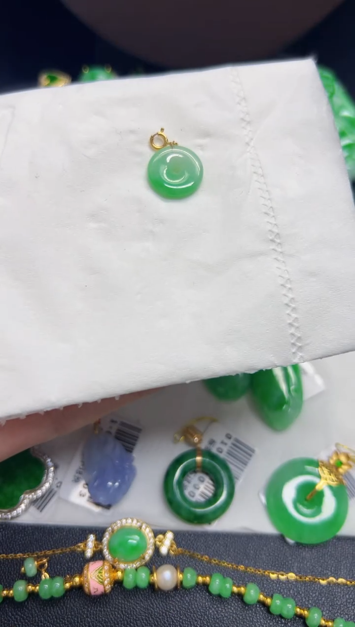 【闪购商品】翡翠颈饰18K金镶嵌Y缅料A货/多样性发货/一件