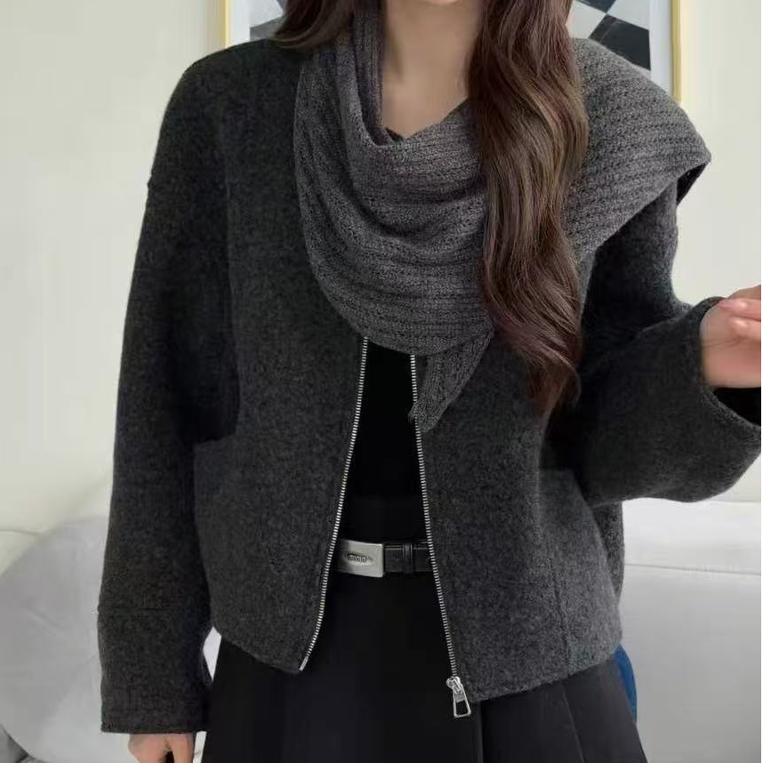 590#2025秋冬新款针织围巾披肩羊毛呢外套女小众气质减龄短款外套