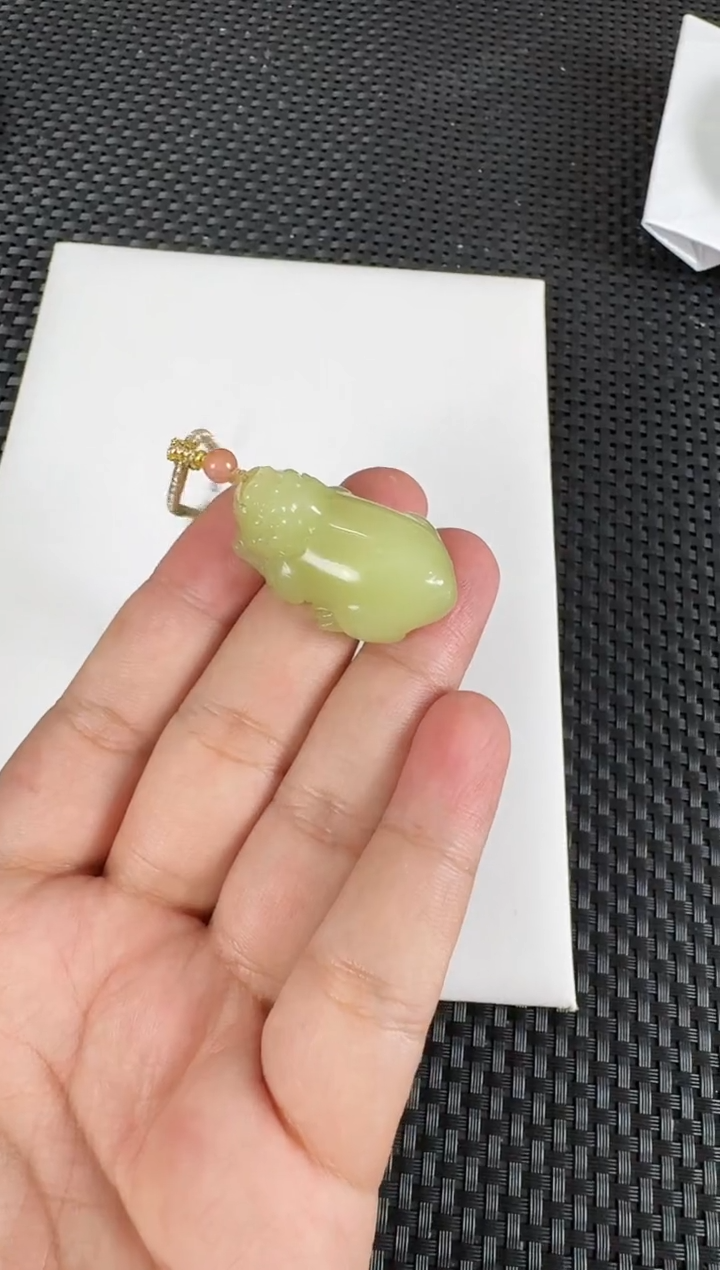 【闪购商品】和田玉吊坠未镶嵌貔貅