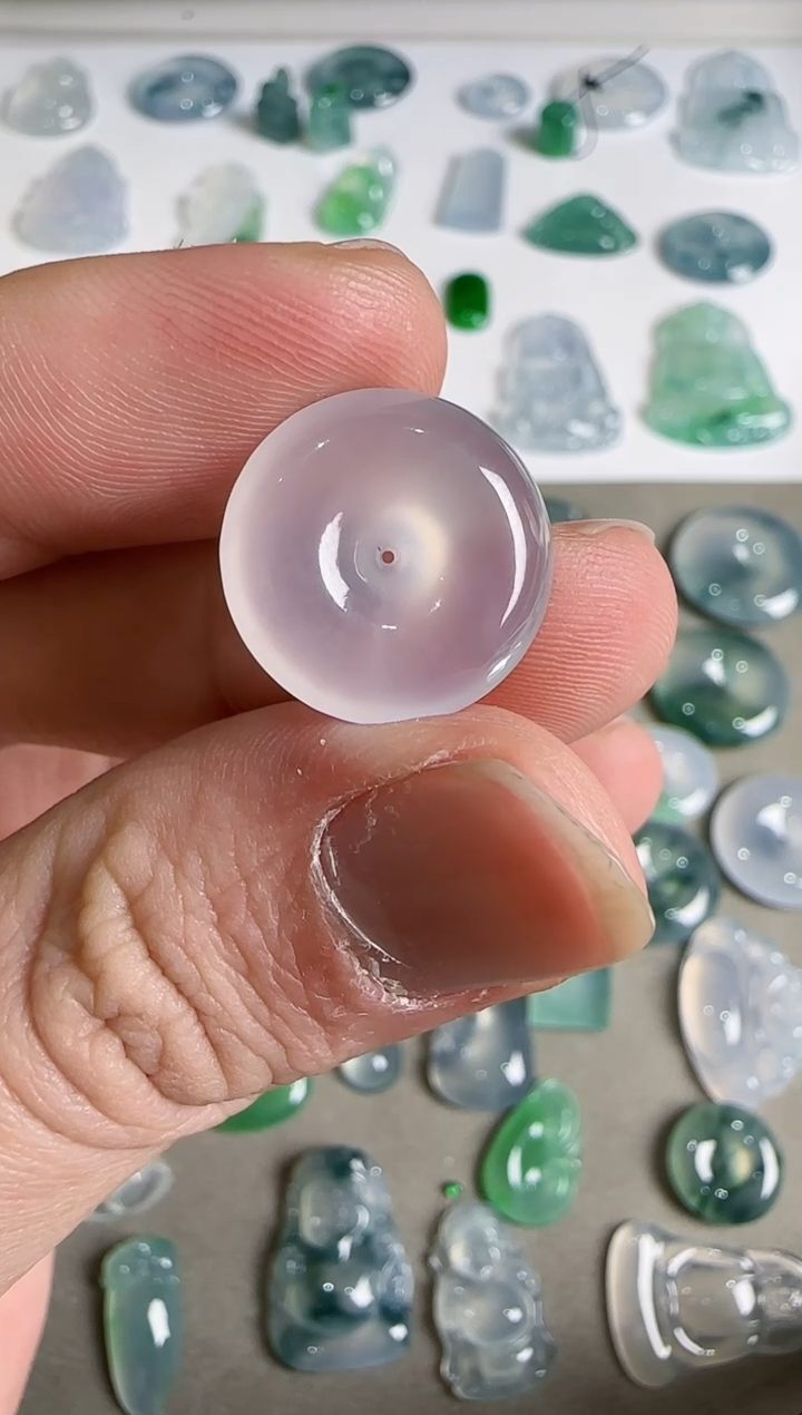 吊坠(不含链)未镶嵌翡翠.