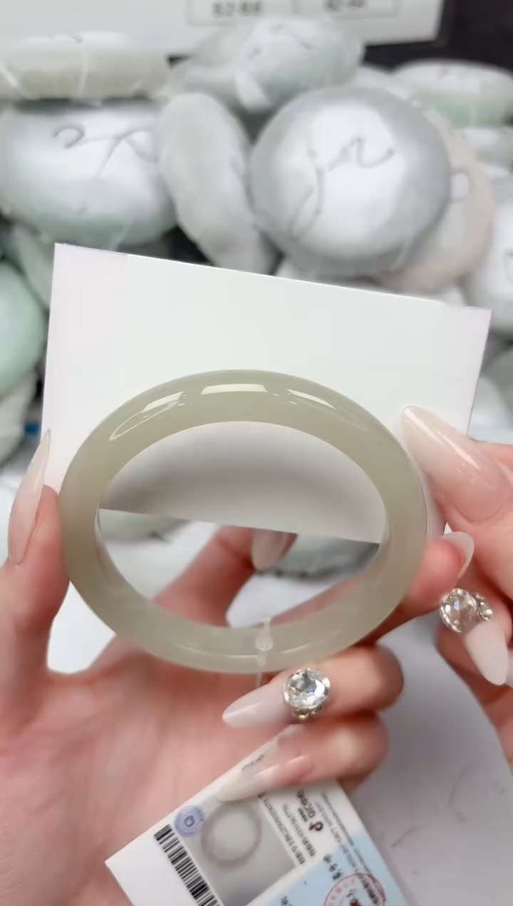 未镶嵌手镯石英质玉12-62