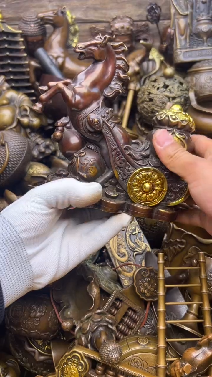 精美铜器，点击下单