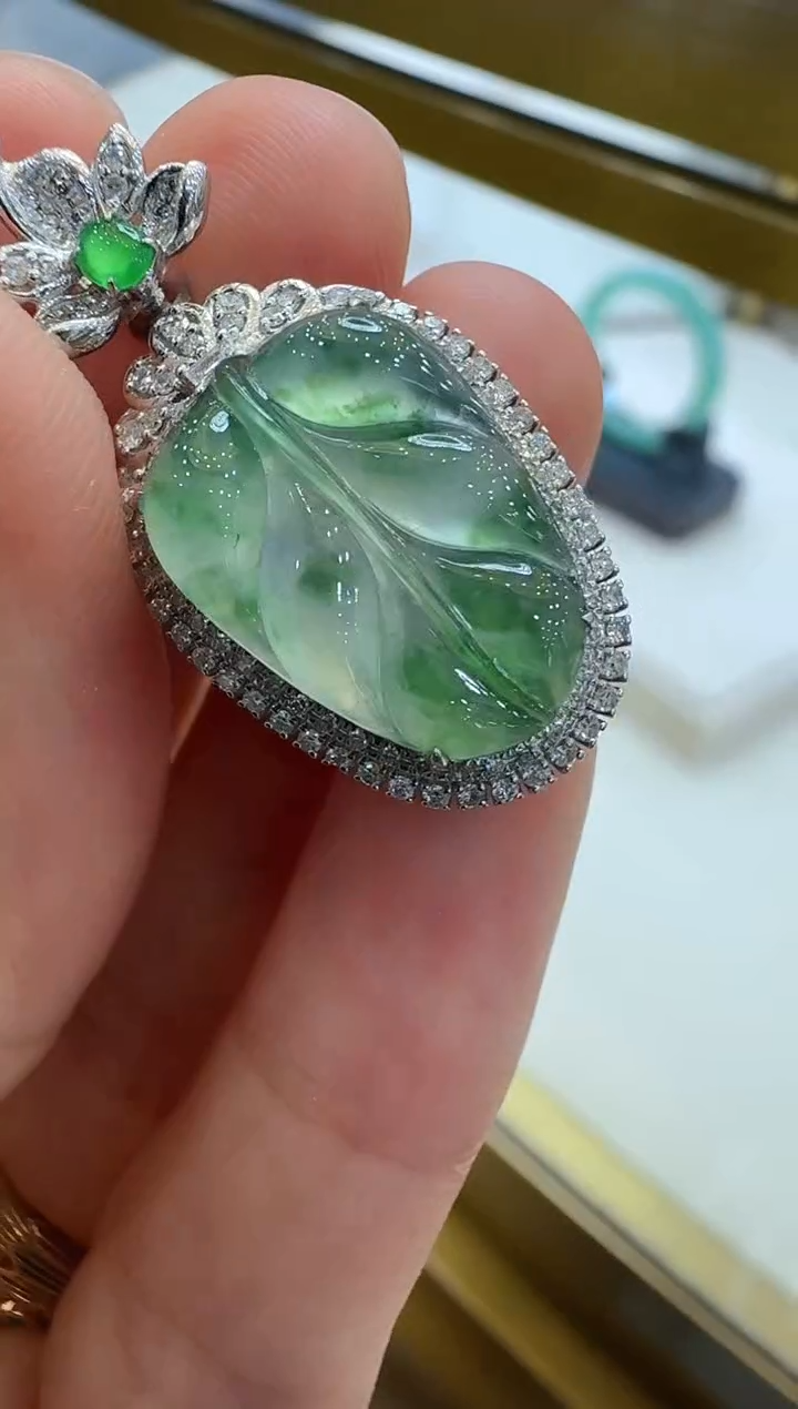 翡翠18K金镶嵌吊坠(不含链)多样性团购发一件