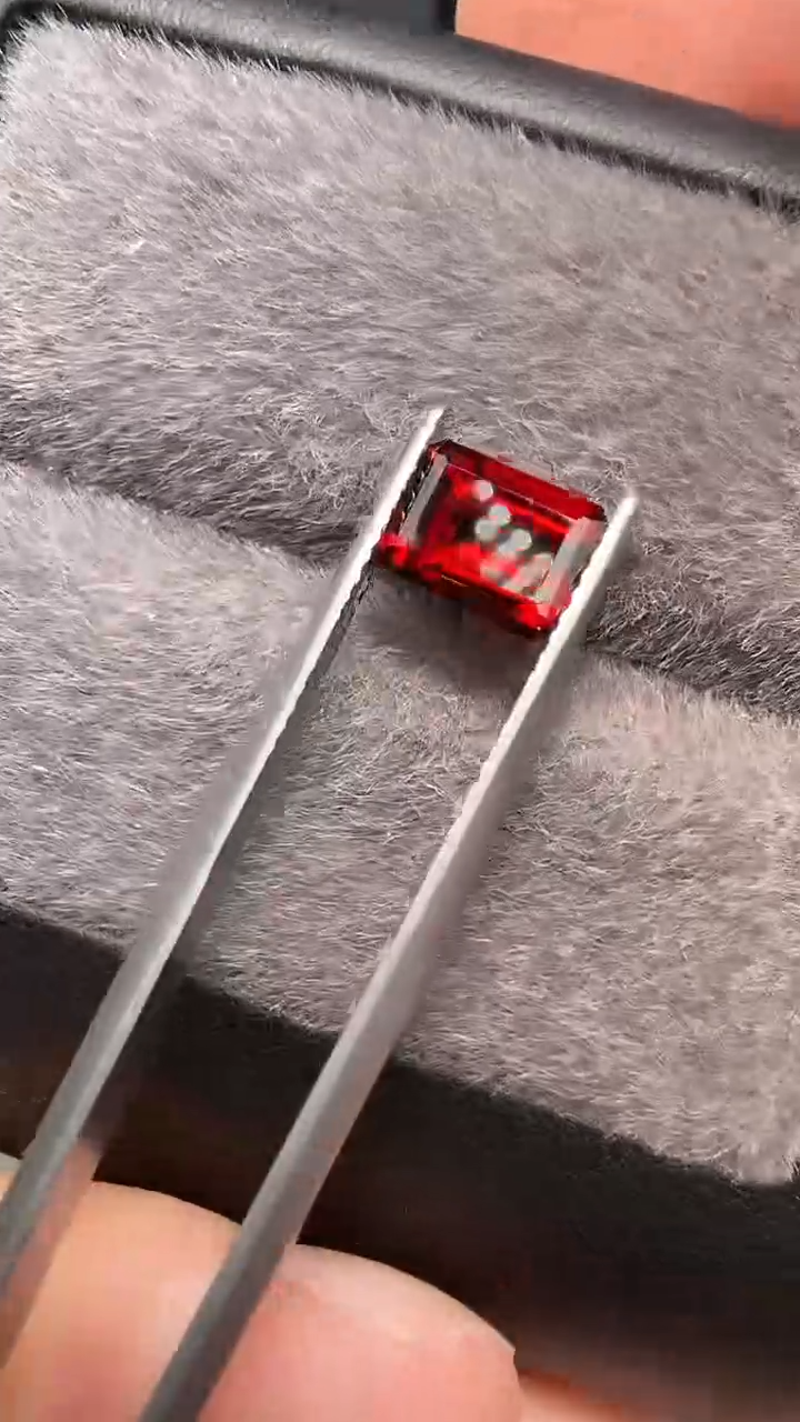 【闪购商品】石榴石裸石未镶嵌2ct-A761-1p