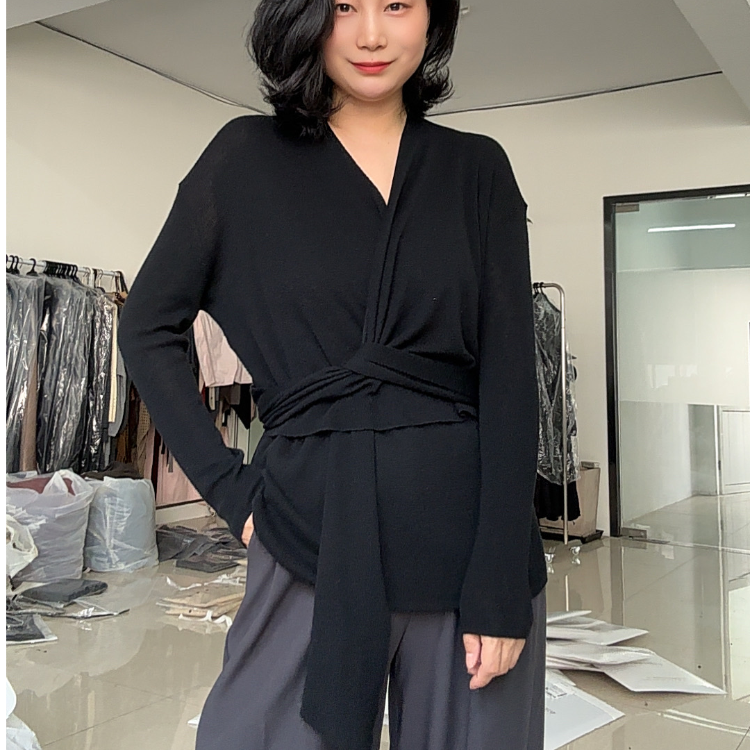 怦然心动2025 雅高小众设计毛针织秋冬短上衣设计感慵懒法式飘带