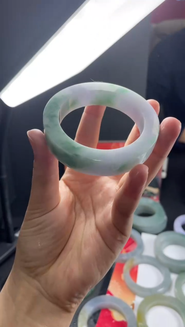 【闪购商品】定制翡翠手镯未镶嵌手镯DDQ/发一件