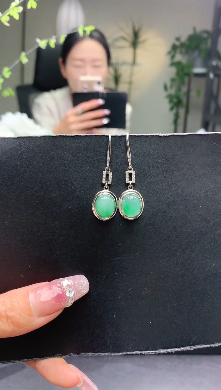 【闪购商品】石英质玉耳坠合金耳坠