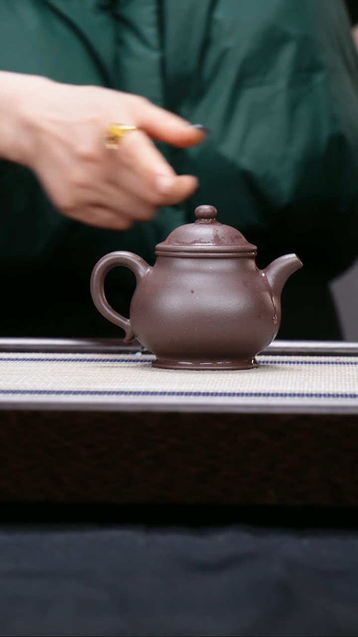 【闪购商品】紫砂茶壶四号井底槽青  高潘 