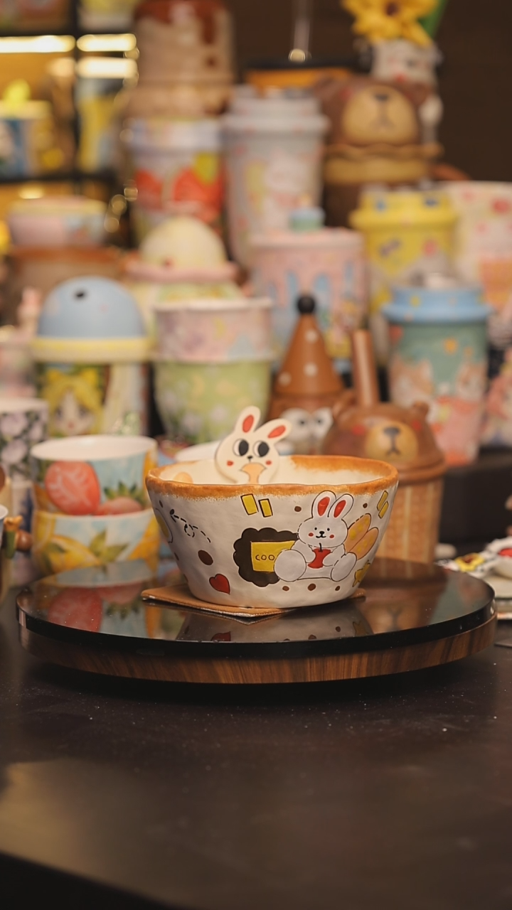 景德镇釉下彩绘设计师款式陶瓷