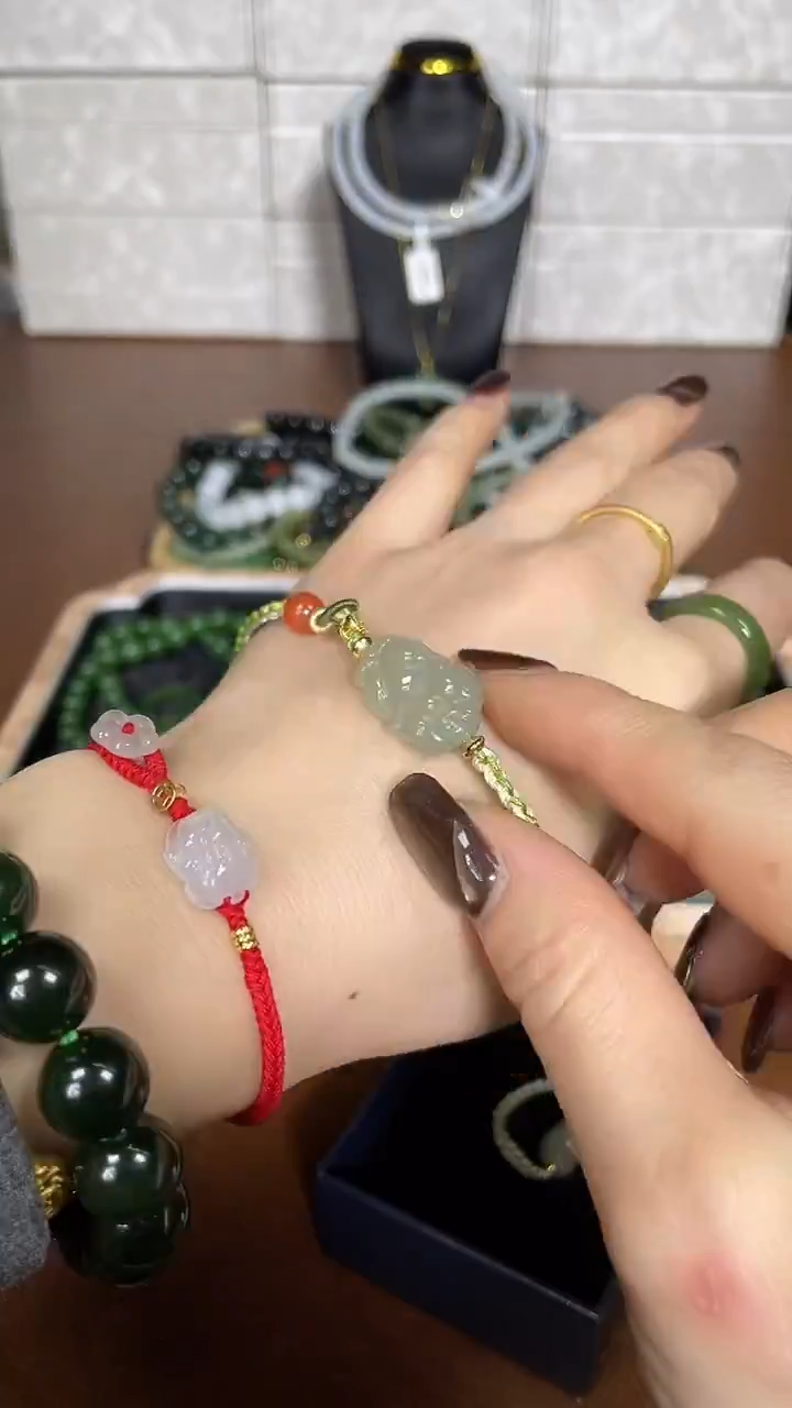 未镶嵌手串和田玉貔貅手串 