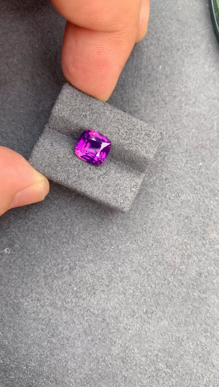 【闪购商品】彩色蓝宝石裸石未镶嵌3.6ct无烧紫蓝宝