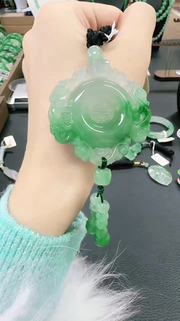 未镶嵌1石英质玉（非洲翠）/0481