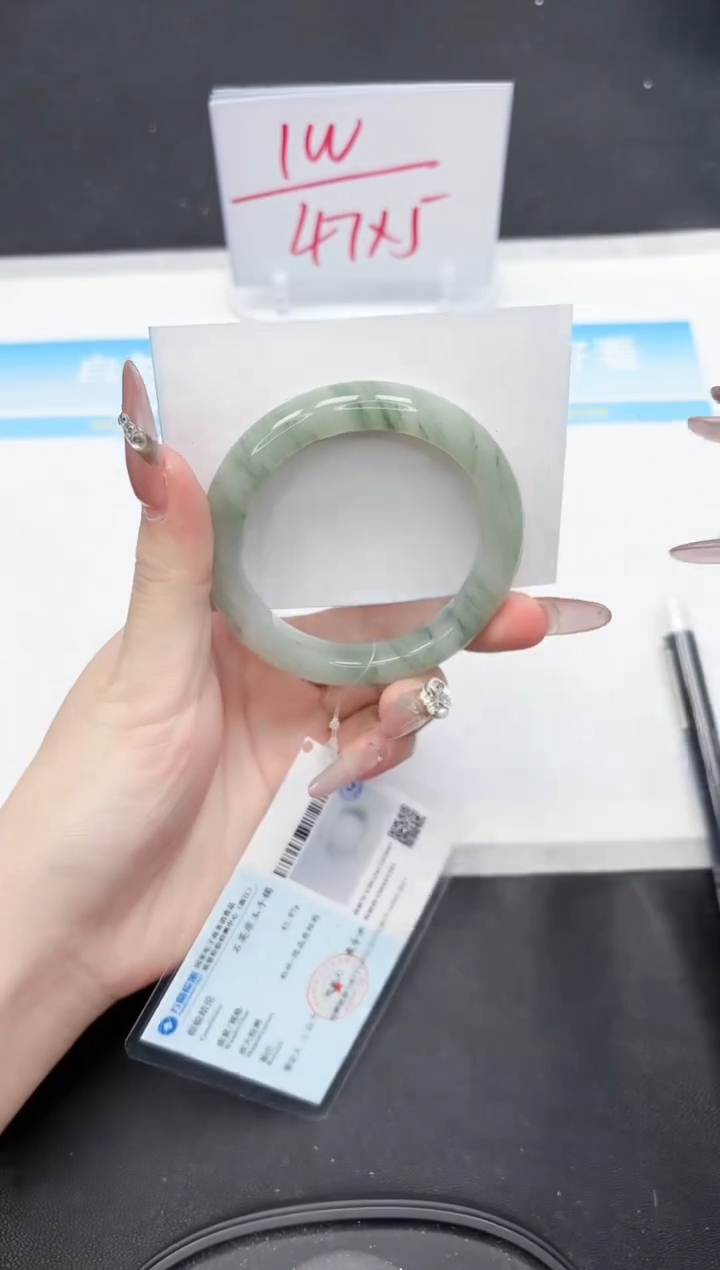 【闪购商品】石英质玉手镯未镶嵌55-54.7