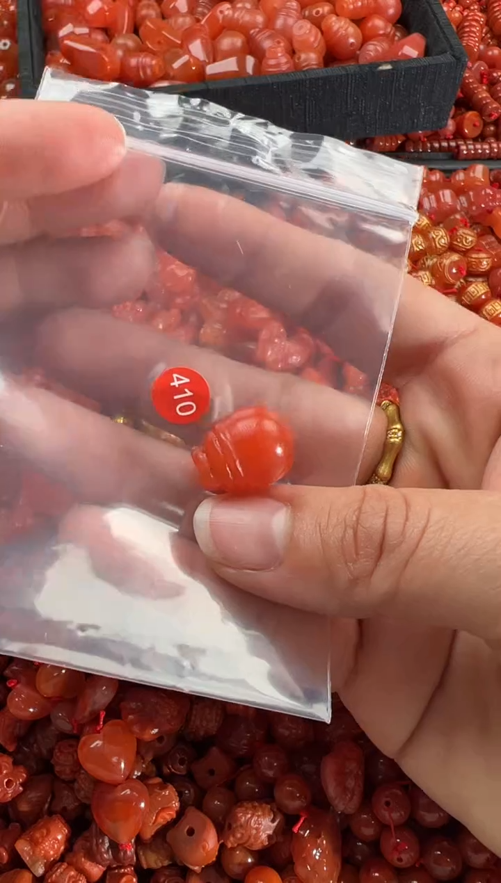 【闪购商品】南红玛瑙颈饰未镶嵌1