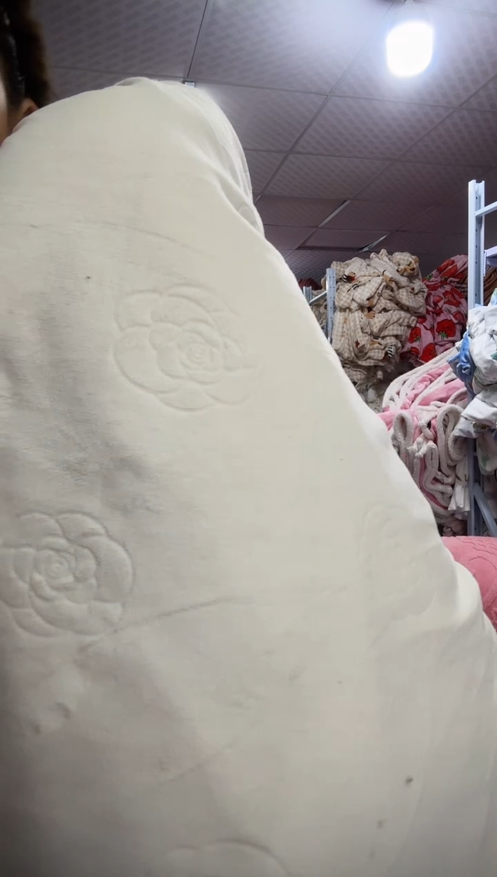 法兰绒白色压花被套2.3*2