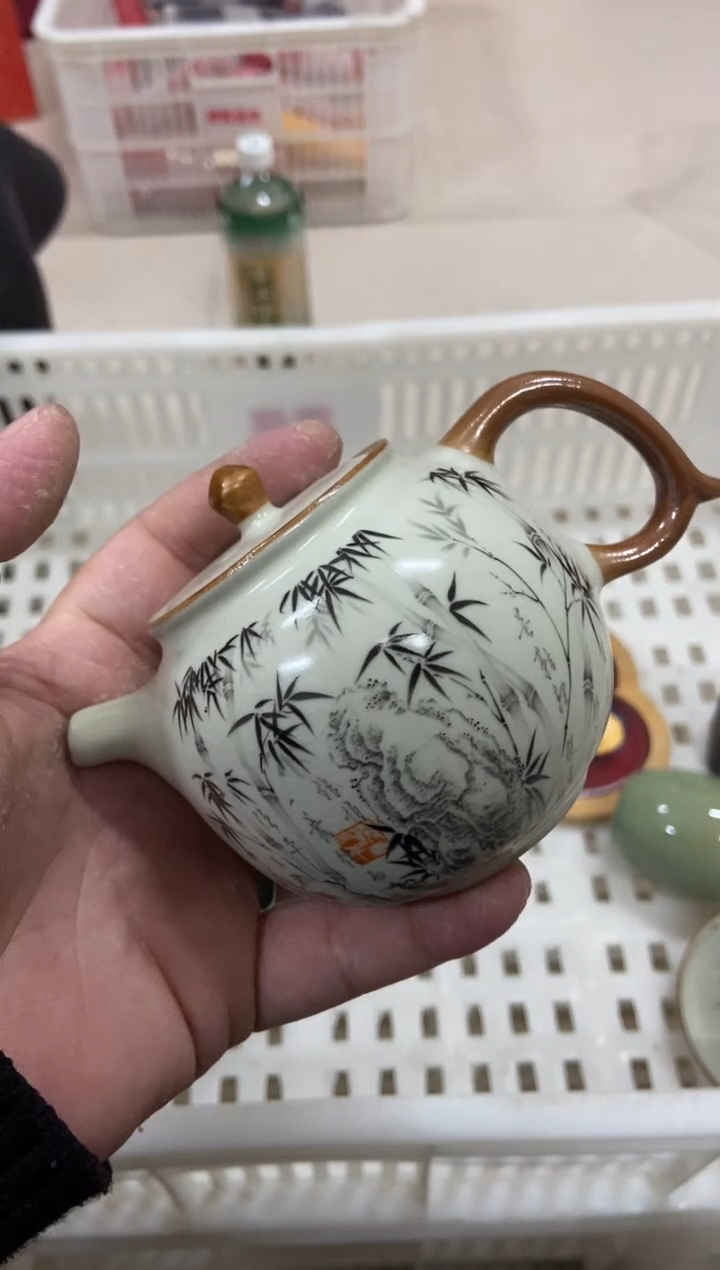 杯子瓷无运费险有瑕疵的摄影的产品有使用过的痕迹有点脏介意勿拍