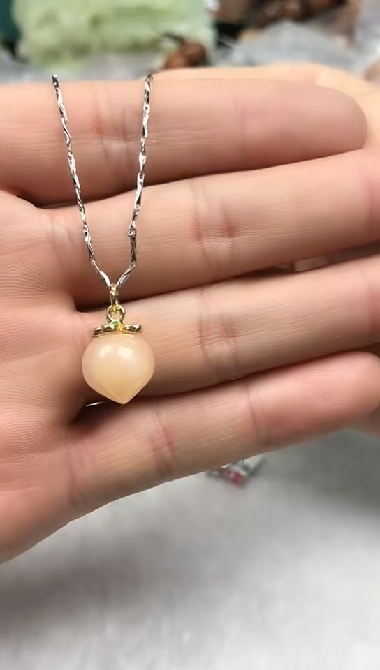 【闪购商品】玛瑙/玉髓颈饰银S925镶嵌寿桃