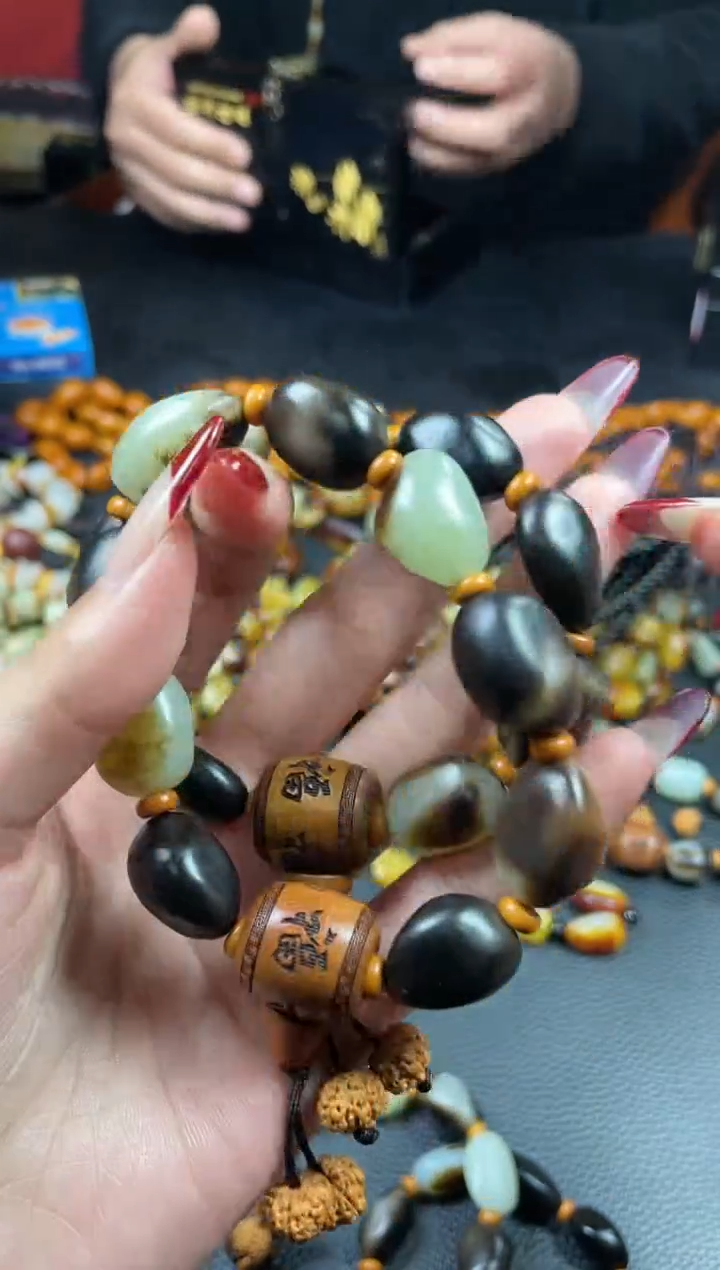 【闪购商品】和田玉手串未镶嵌1