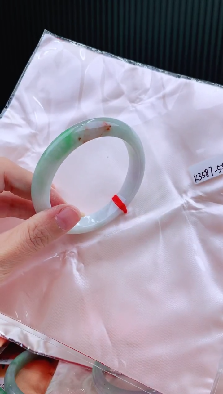 未镶嵌手镯翡翠58