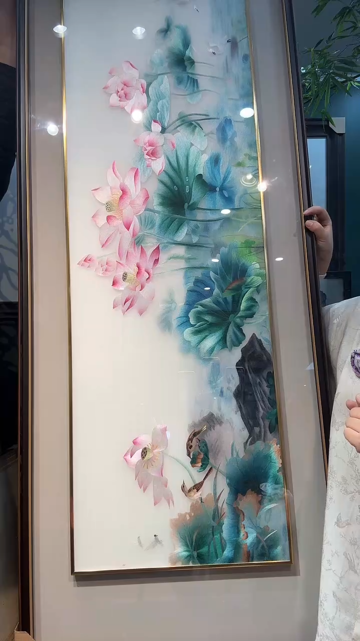竖款非遗苏绣手工刺绣装饰画不包邮