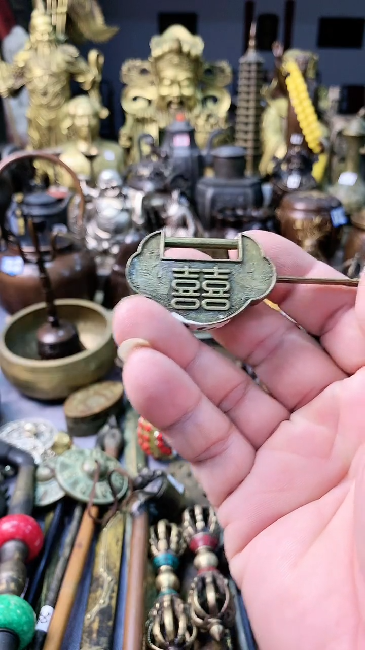 鸿兴工艺摆件喜字锁