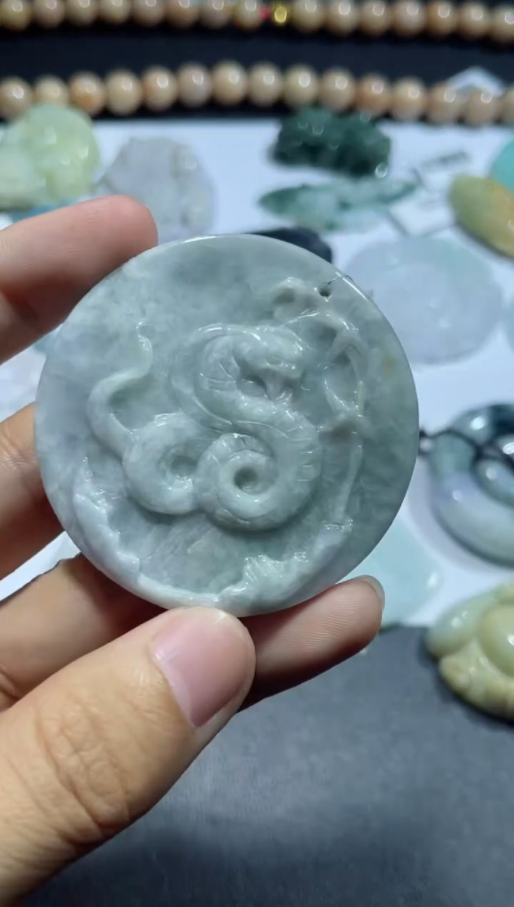 【闪购商品】翡翠颈饰未镶嵌00013704