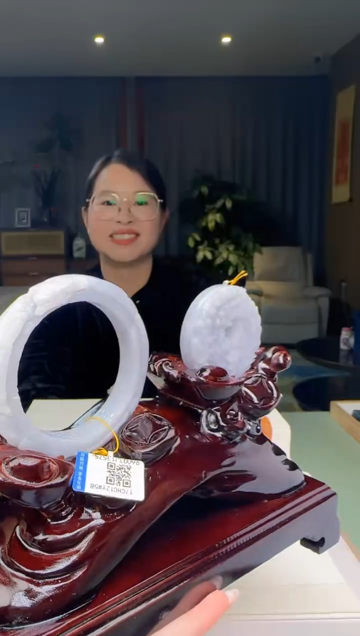 【闪购商品】翡翠摆件未镶嵌底座YJ@@960Q3J13575