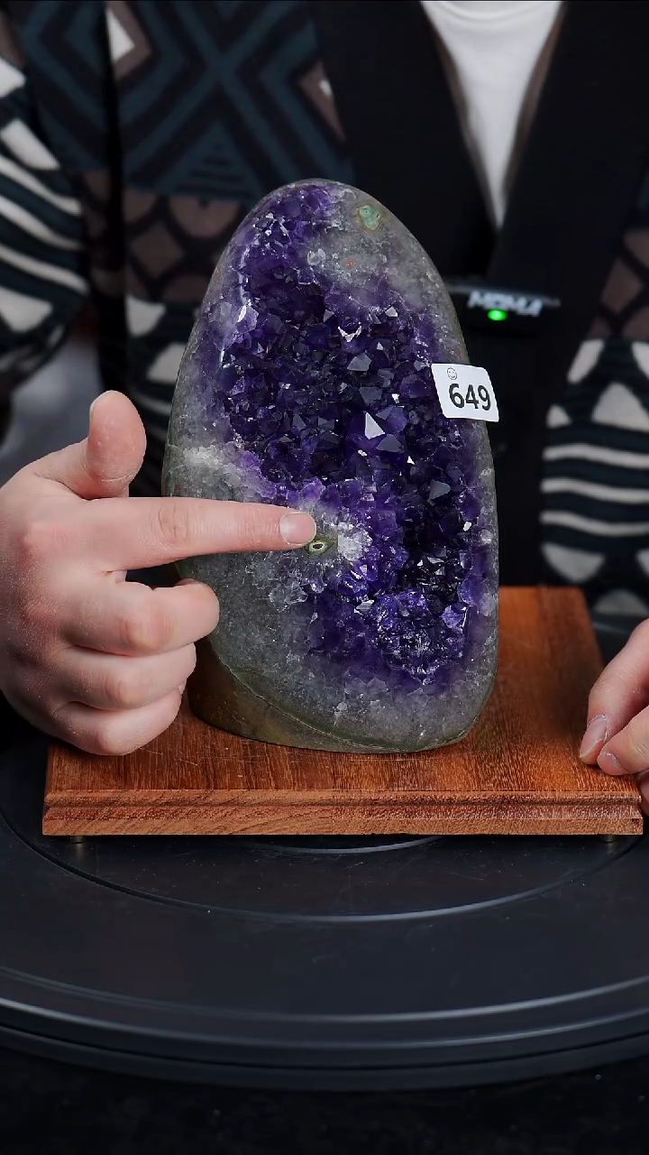 【闪购商品】紫晶大型摆件（非配饰）未镶嵌水晶