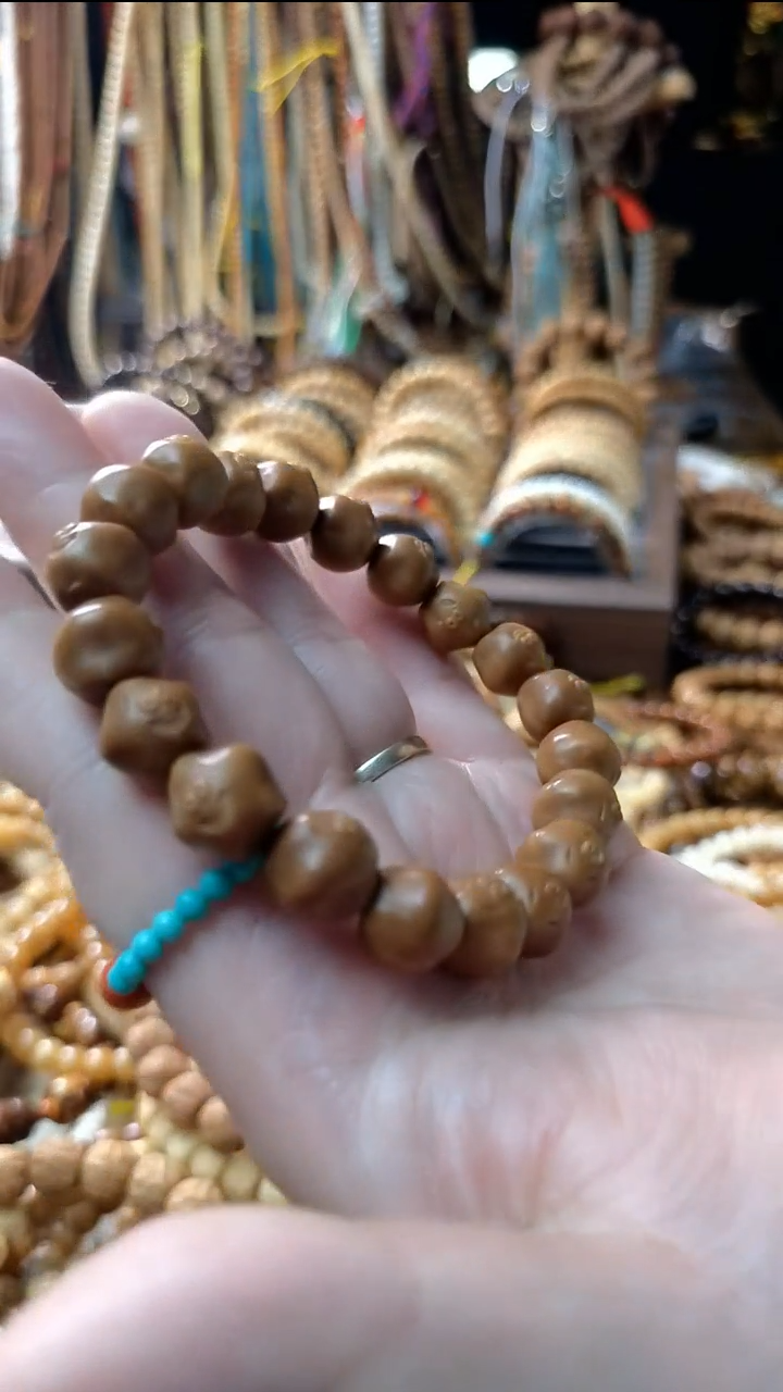 【闪购商品】猴头核桃手串雕刻派大星单圈