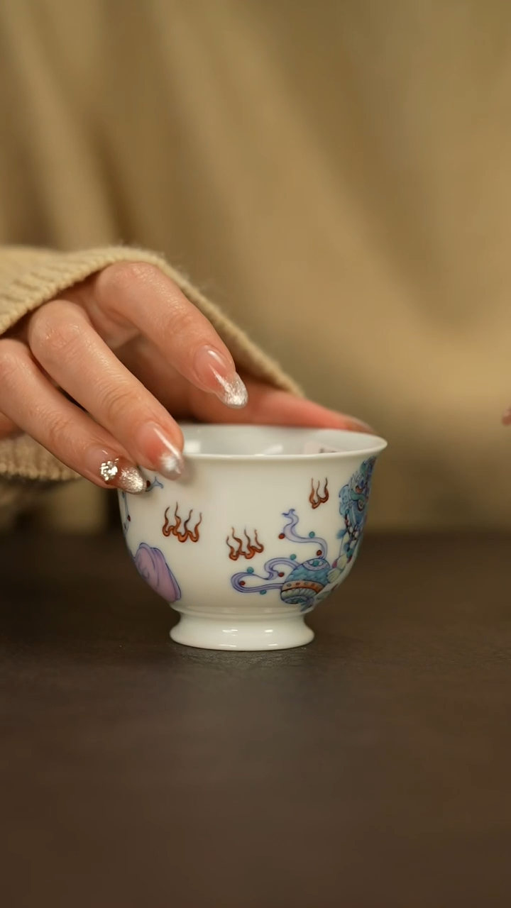 【闪购商品】瓷片             冉月