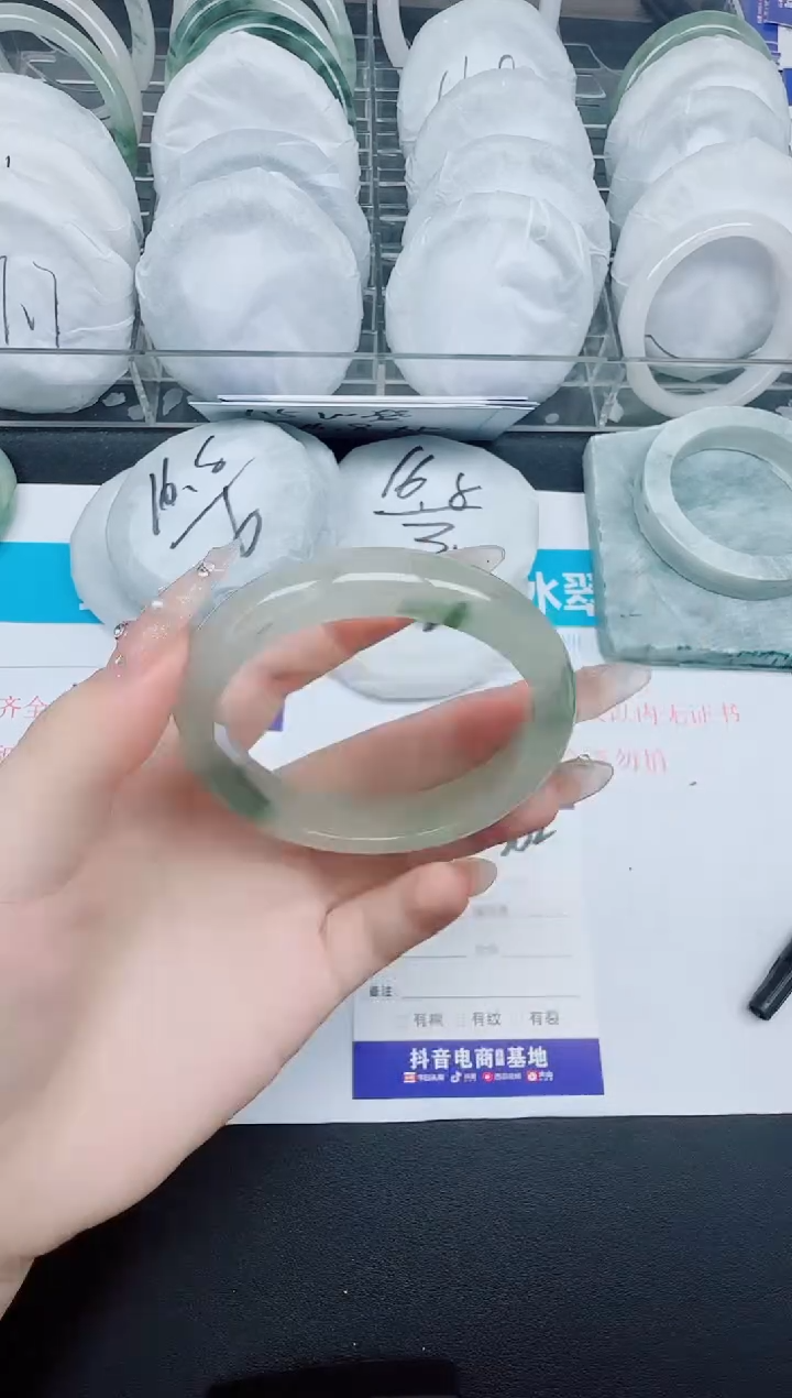 石英质玉手镯未镶嵌362-54.6