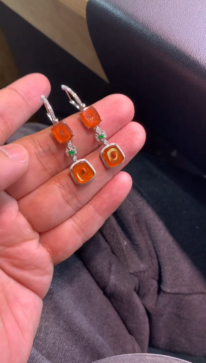 【闪购商品】翡翠颈饰18K金镶嵌方扣耳饰一对