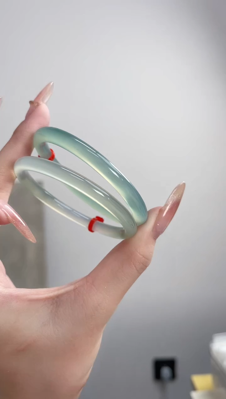 【闪购商品】玛瑙/玉髓手镯未镶嵌54圈 需要包容一对发