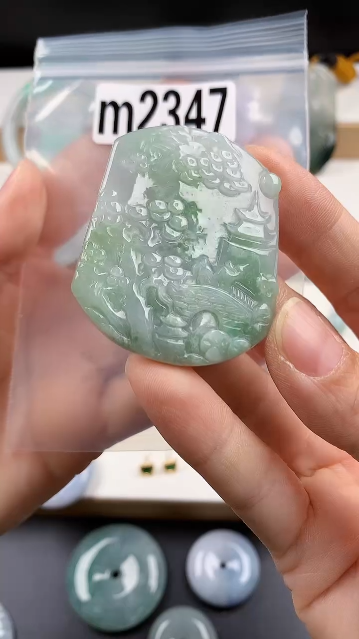 颈饰未镶嵌翡翠天然翡翠吊坠挂件