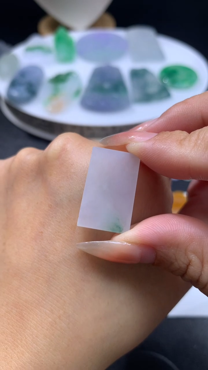 【闪购商品】定制翡翠未镶嵌翡翠