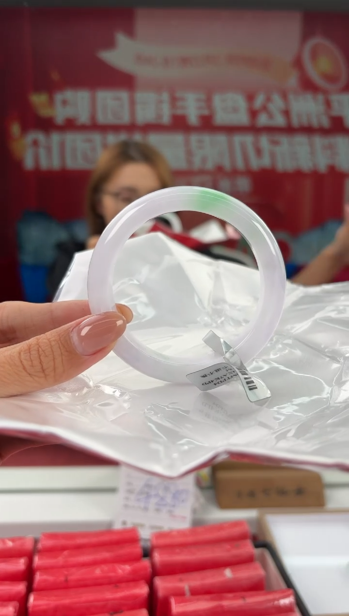 翡翠未镶嵌手镯2手镯