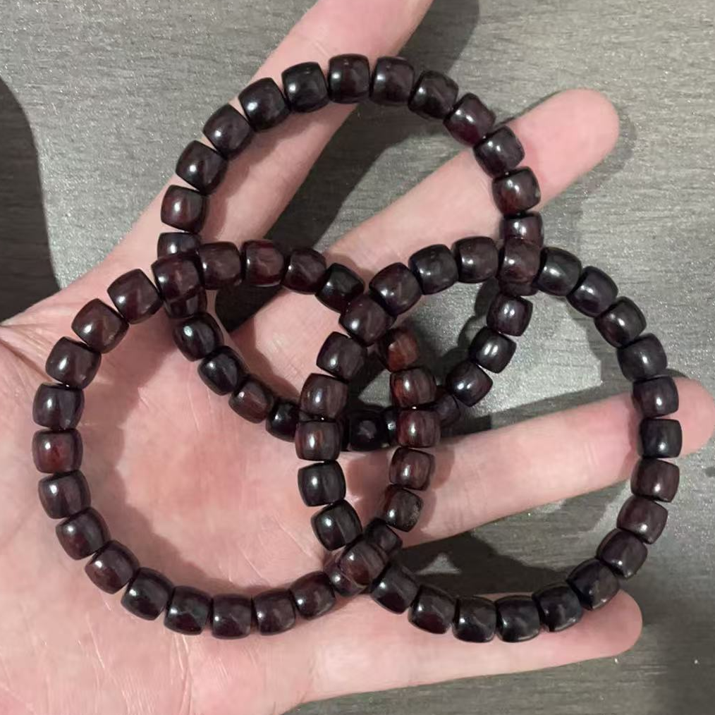A196紫檀卡0.8直切单圈手串