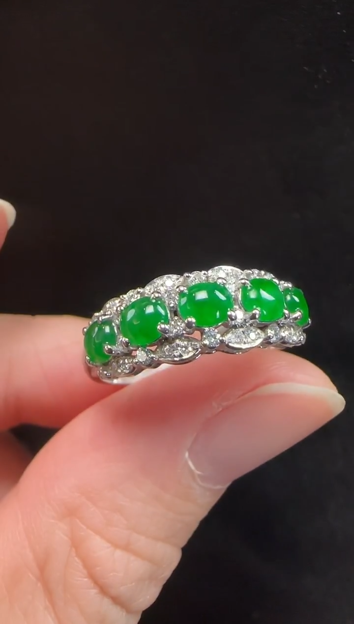 18K金镶嵌戒指翡翠356蛋面一枚