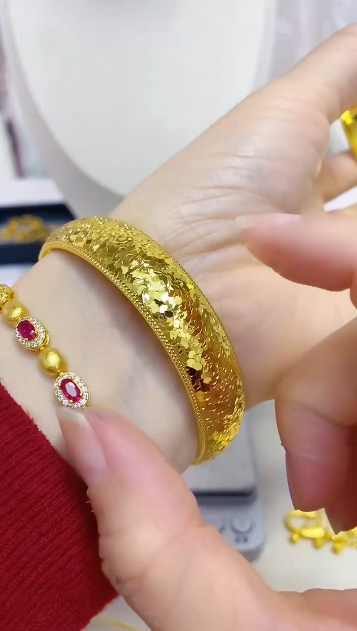 合金无076龙鳞开口手镯