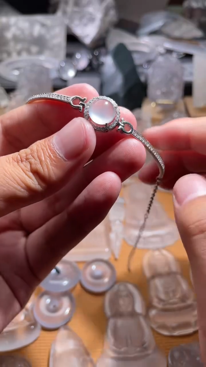 未镶嵌手链石英质玉无