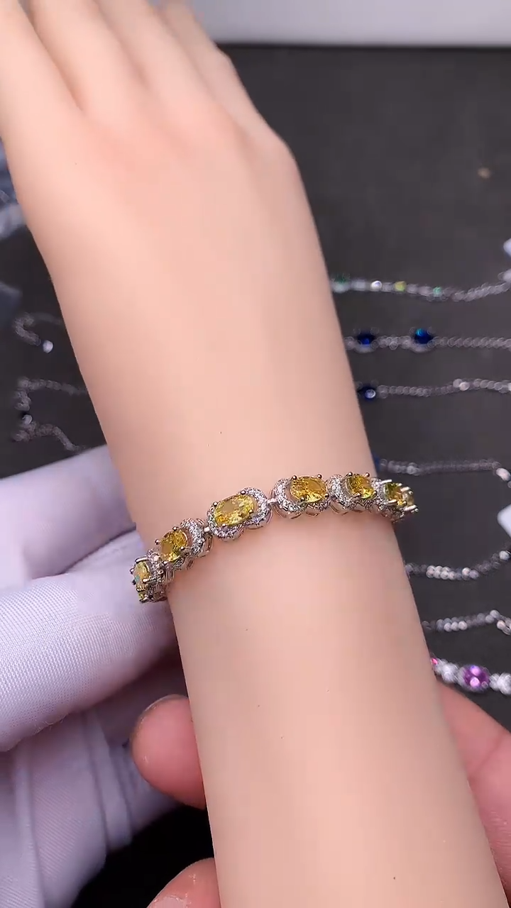 【闪购商品】蓝宝石手链银S925镶嵌........