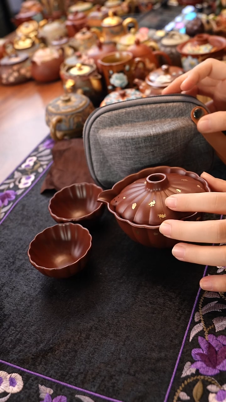 茶壶紫砂革紫泥菊瓣 筋纹手抓套组