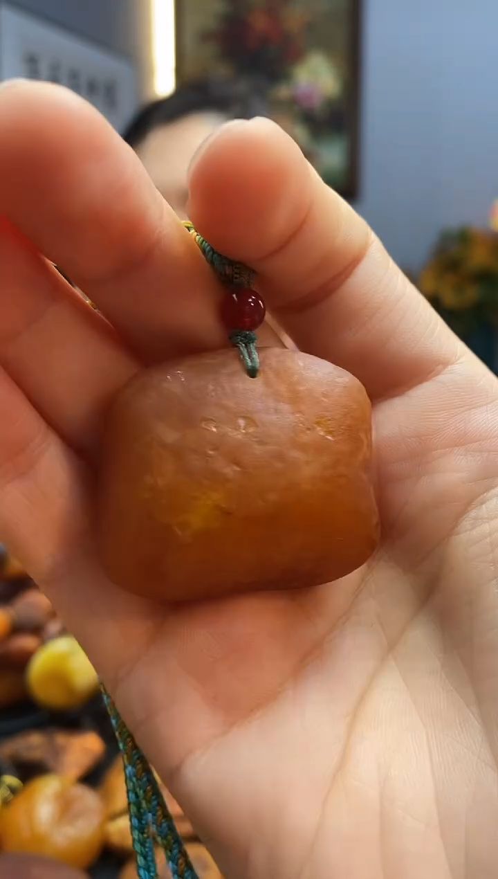 琥珀颈饰未镶嵌挂件