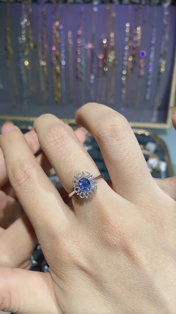 【闪购商品】蓝宝石戒指18K金镶嵌戒指